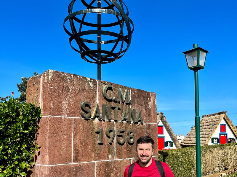 Madeira cestování – památník roku 1958 v Santaně s naším osobním momentem