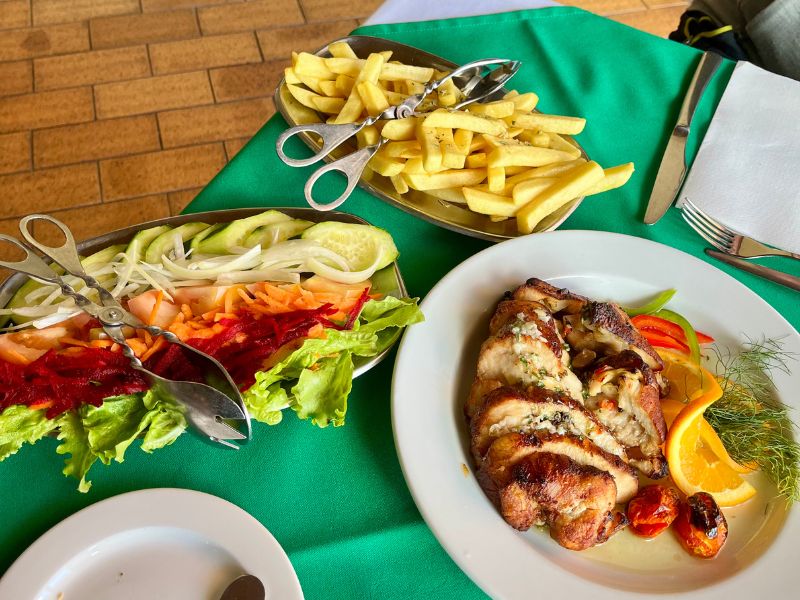 Madeira cestování – tradiční jídlo na Madeiře v hotelu Encumeada